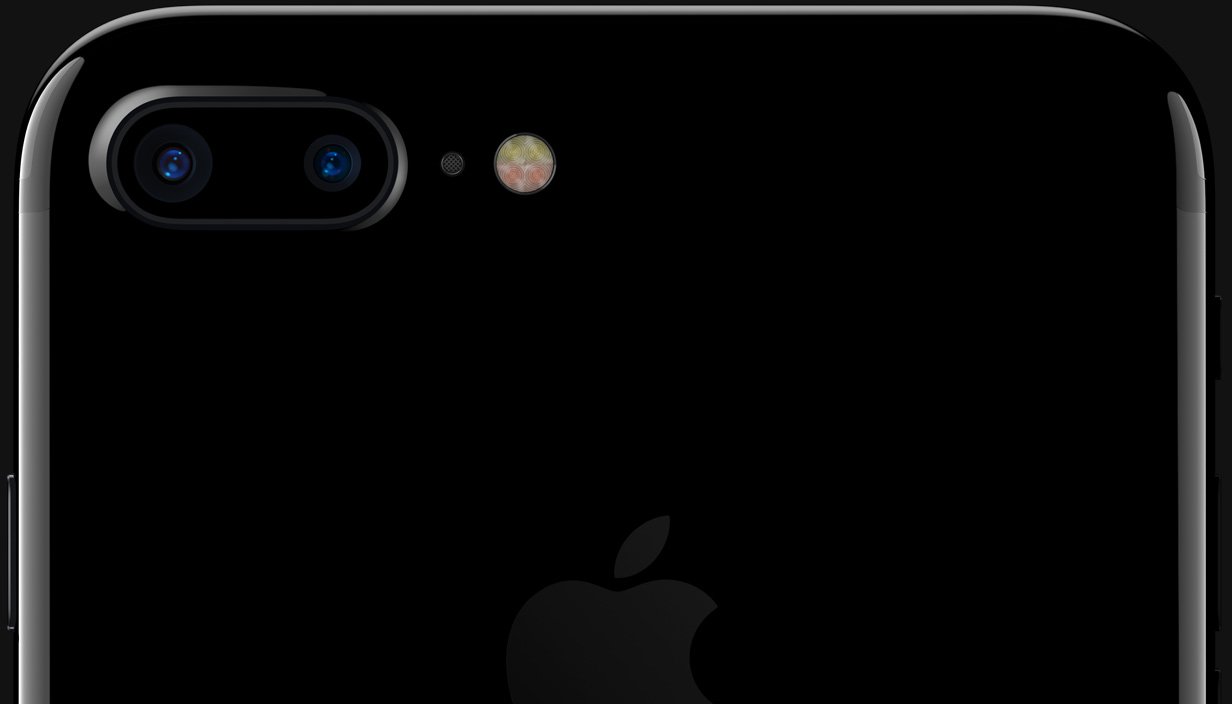 The iPhone 7 Plus uses a dual camera. (Image: Apple)