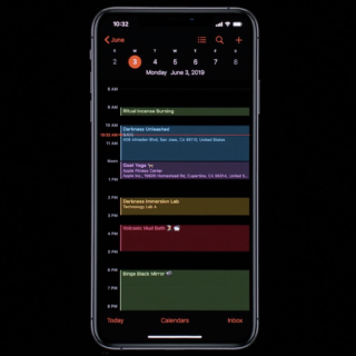 iOS 13 dark mode