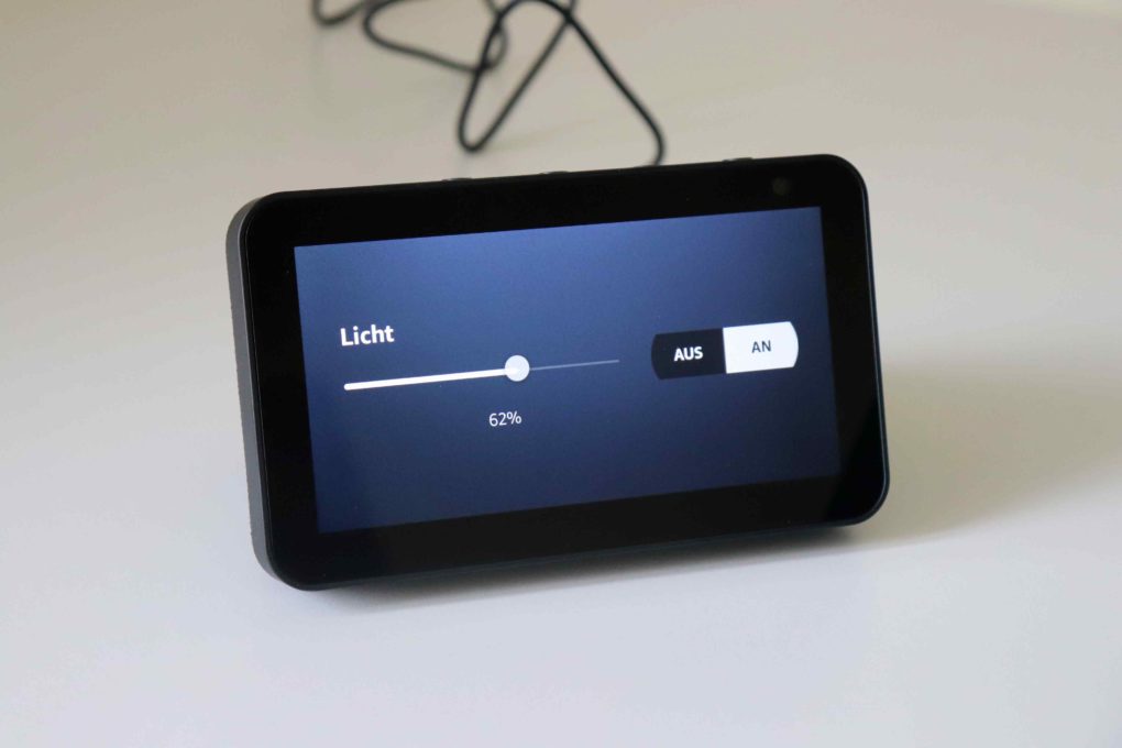 Amazon Echo Show 5 test smart home