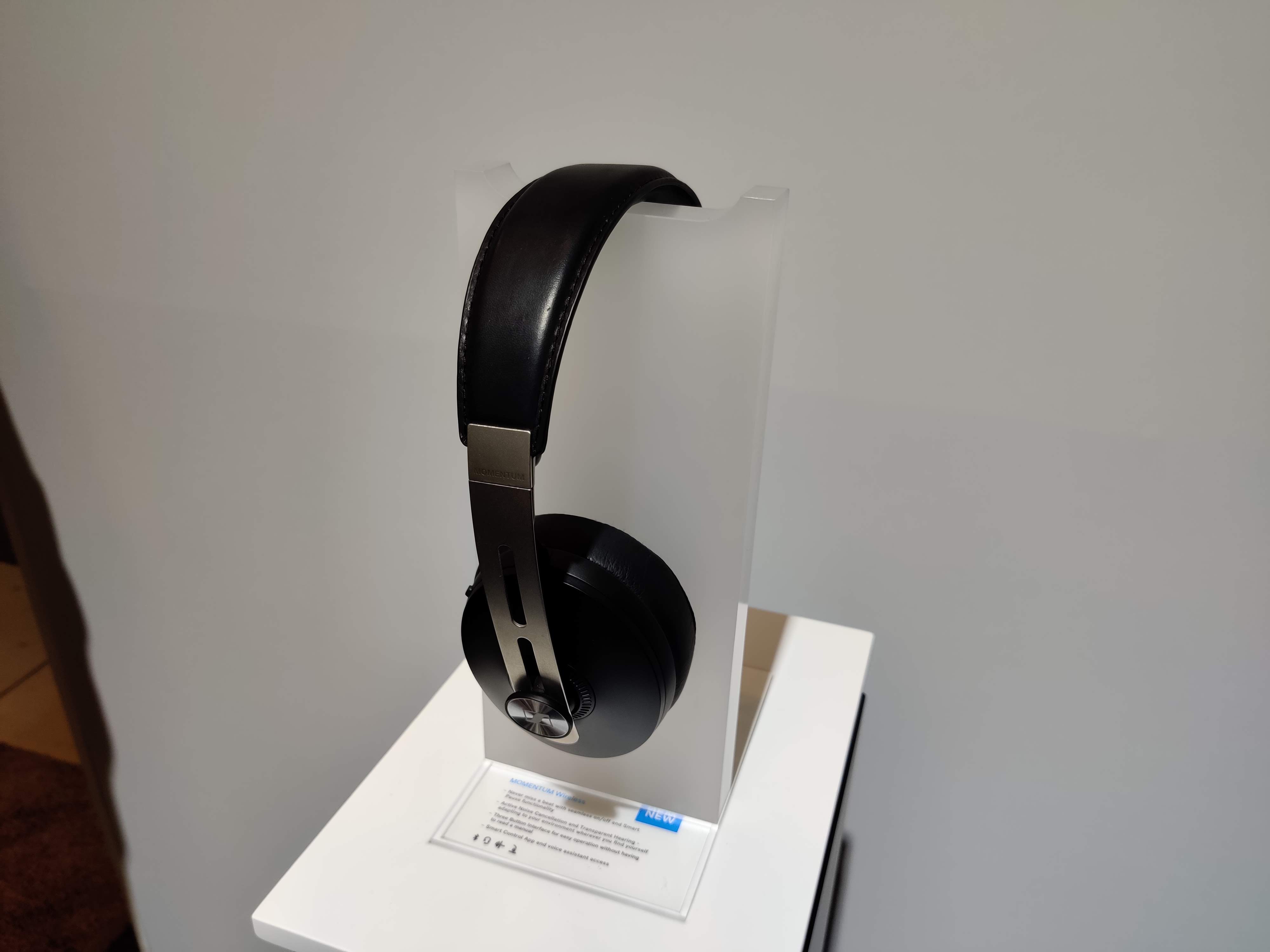 Sennheiser MOMENTUM 3 featured image