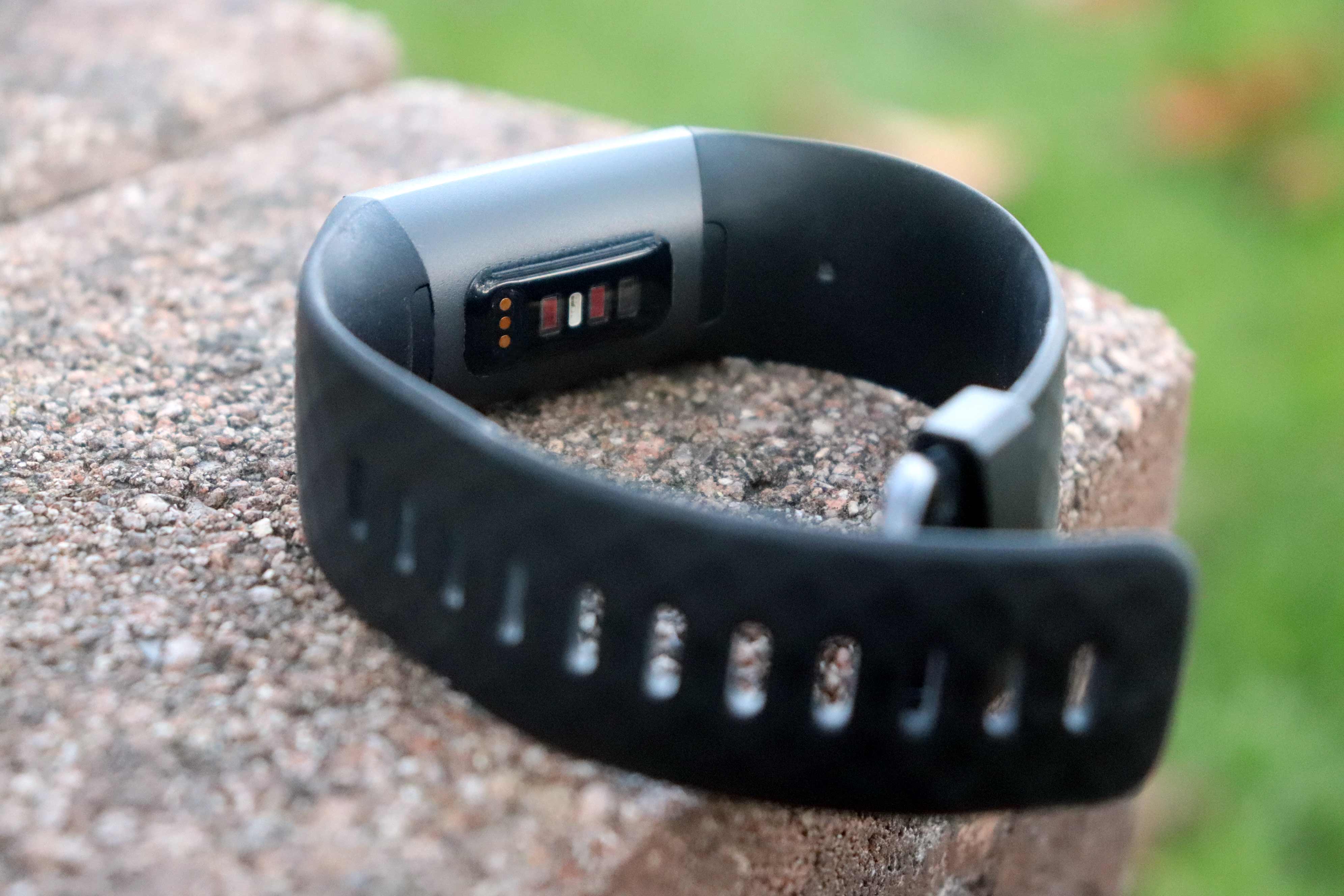 Fitbit review: best fitness tracker of kind