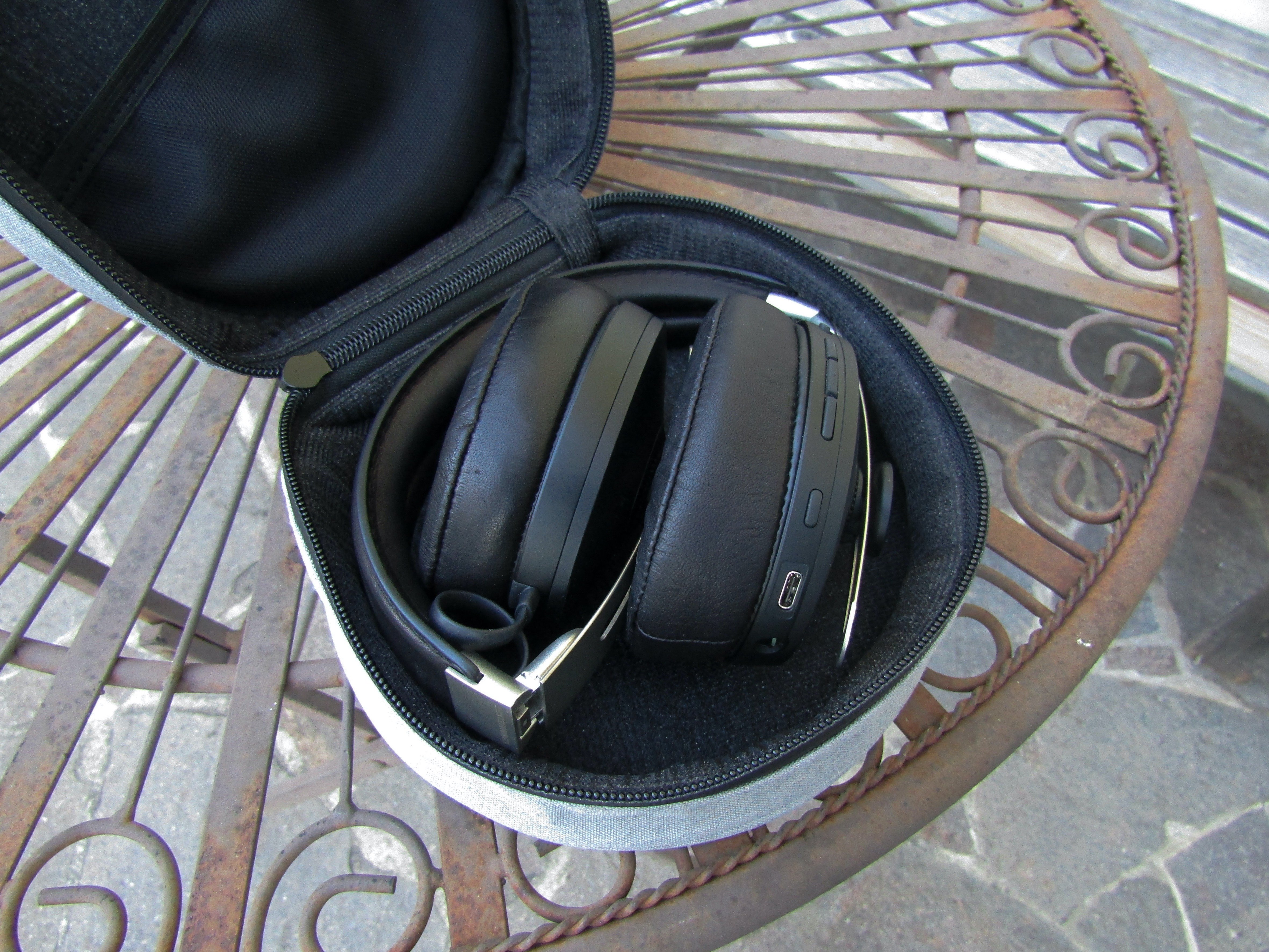 sennheiser momentum 3 box