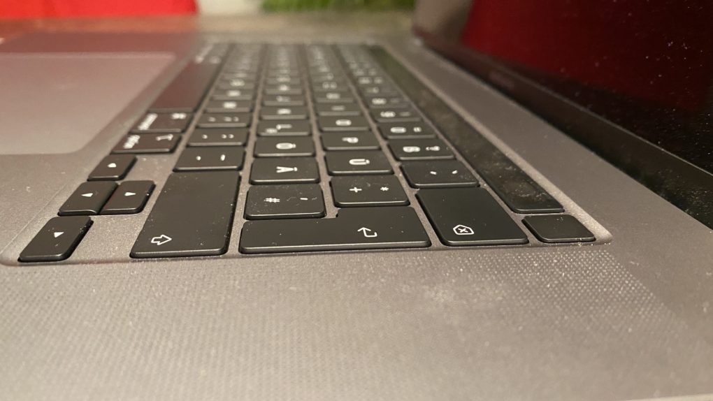 MacBook Pro 16 Test Touch ID