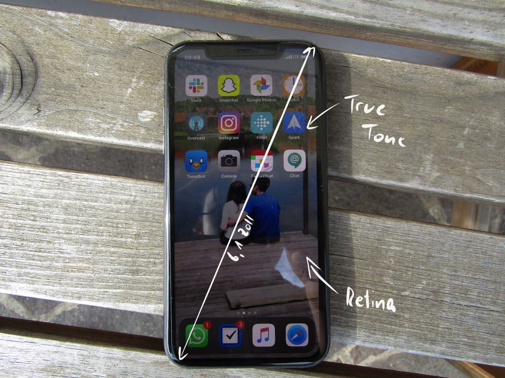 iPhone 11 display