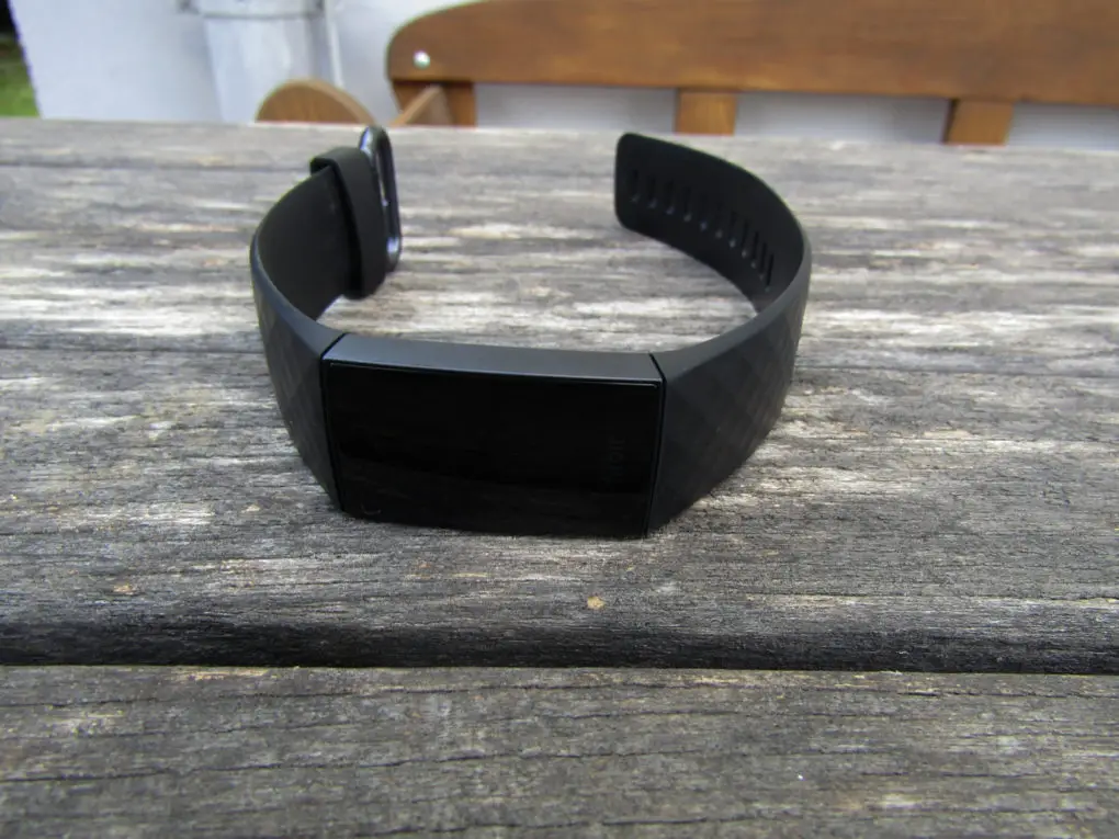 Fitbit Charge 4 Design 1