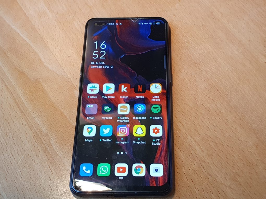 Oppo Reno 4 design front