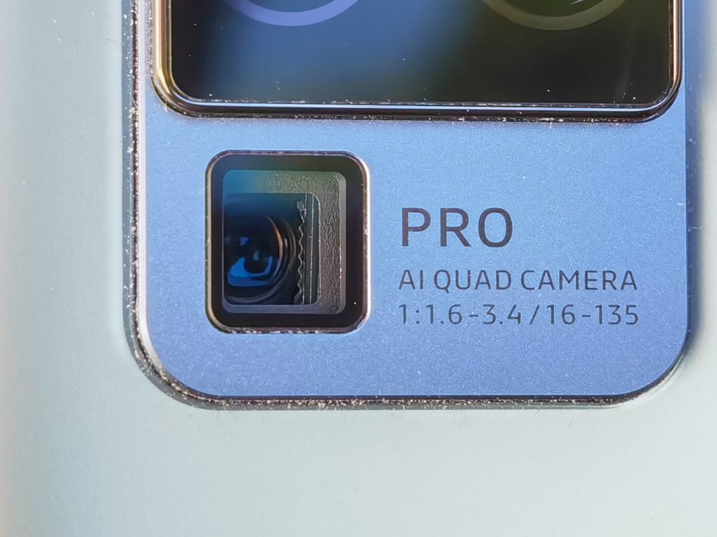 Vivo X51 5G periscope camera