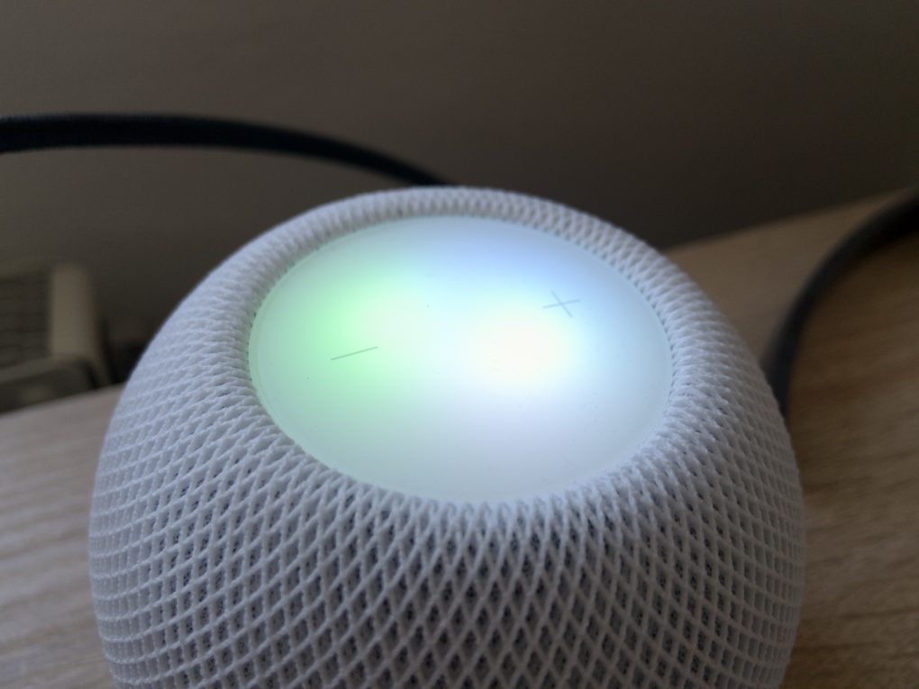 Apple HomePod mini control panel