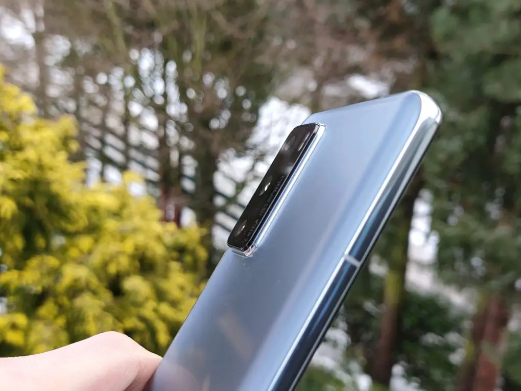 Huawei P40 5G viewed from the side