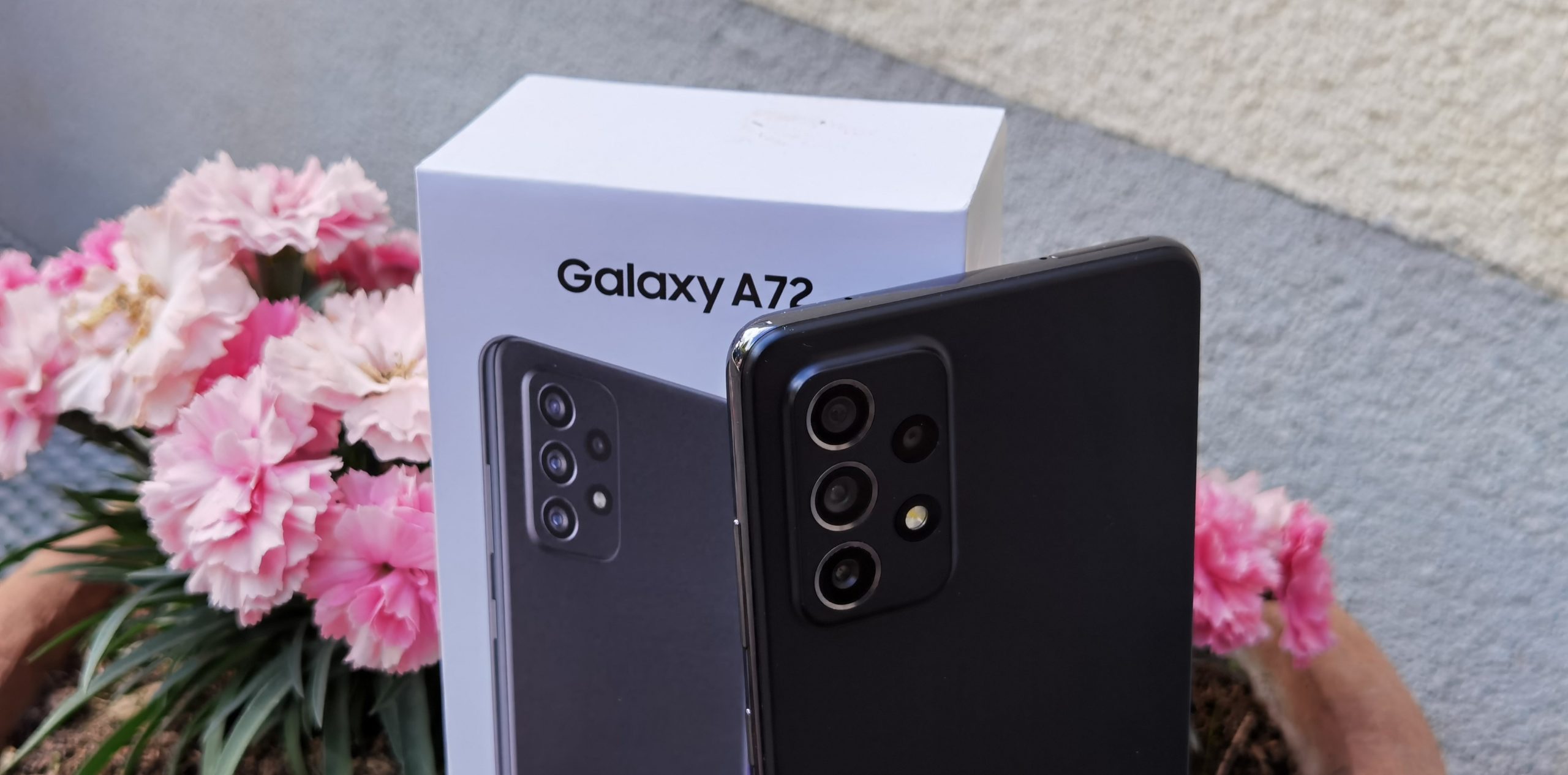 Samsung Galaxy A72 unboxing header