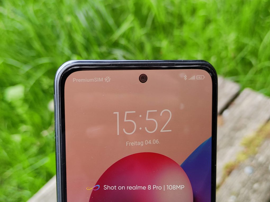 Redmi Note 10S punch hole