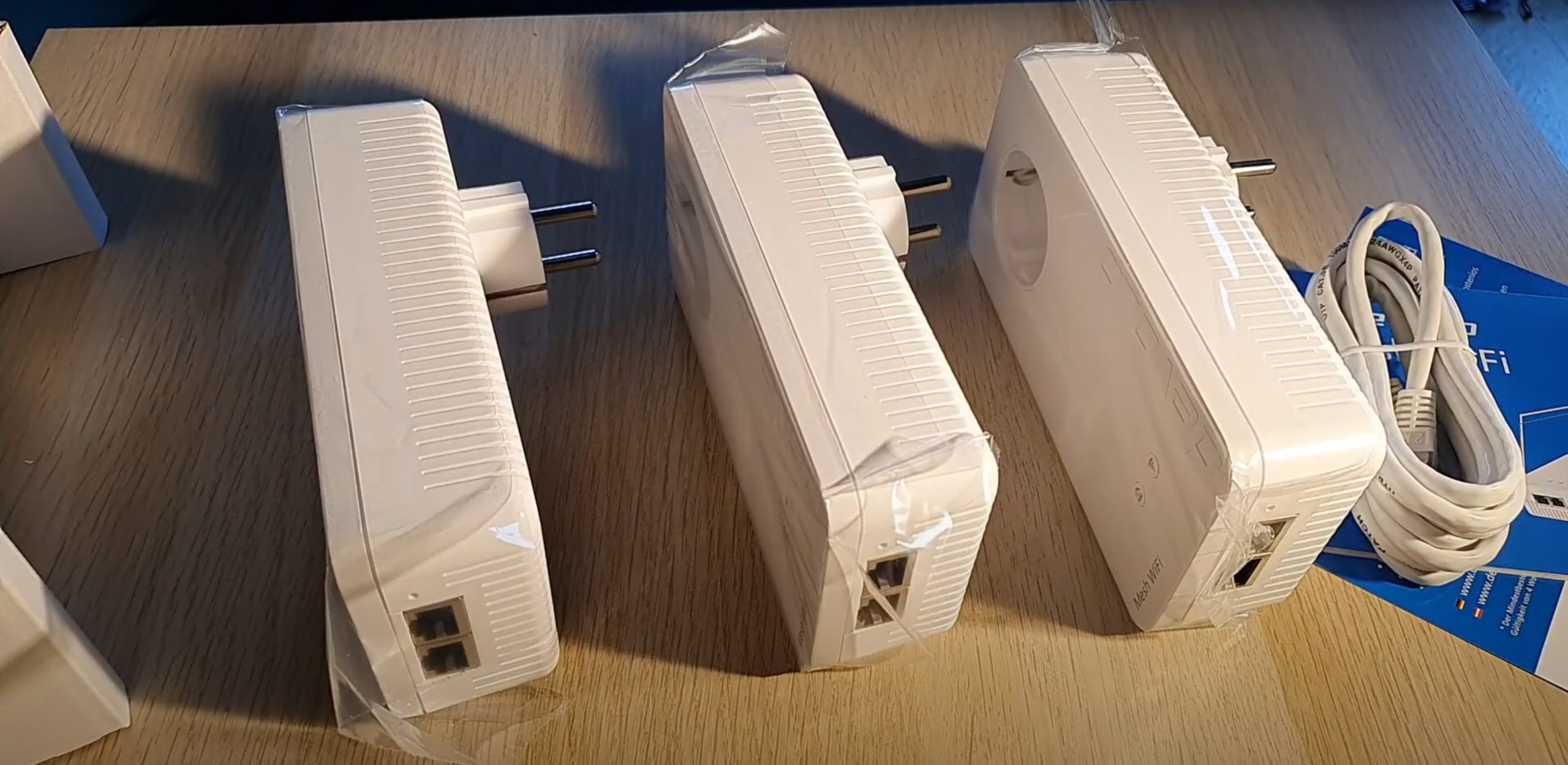 devolo MESH WiFi2 Multiroom Kit - The easy Powerline and WiFi network -  Unboxing 