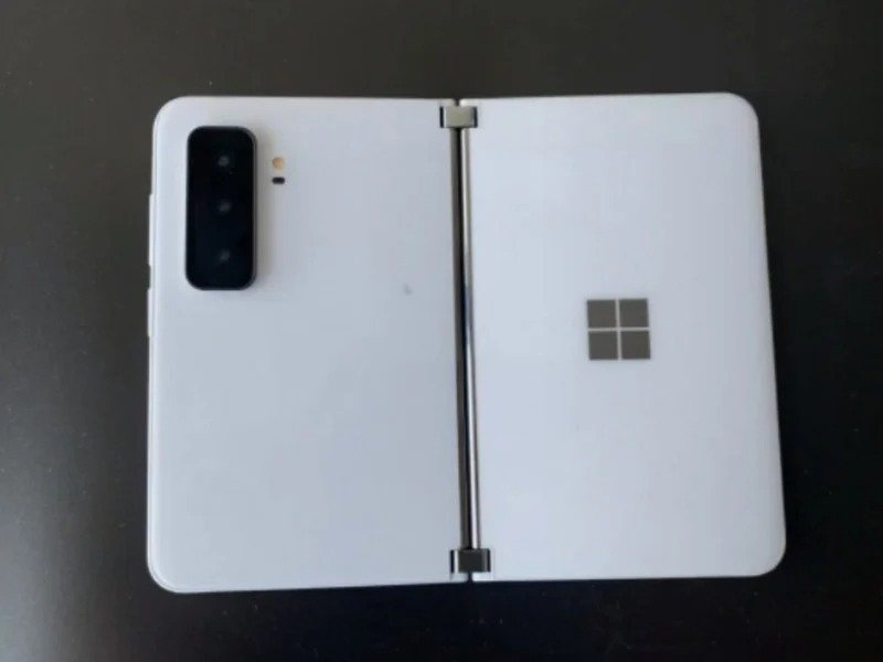 Microsoft Surface Duo 2 Titelbild