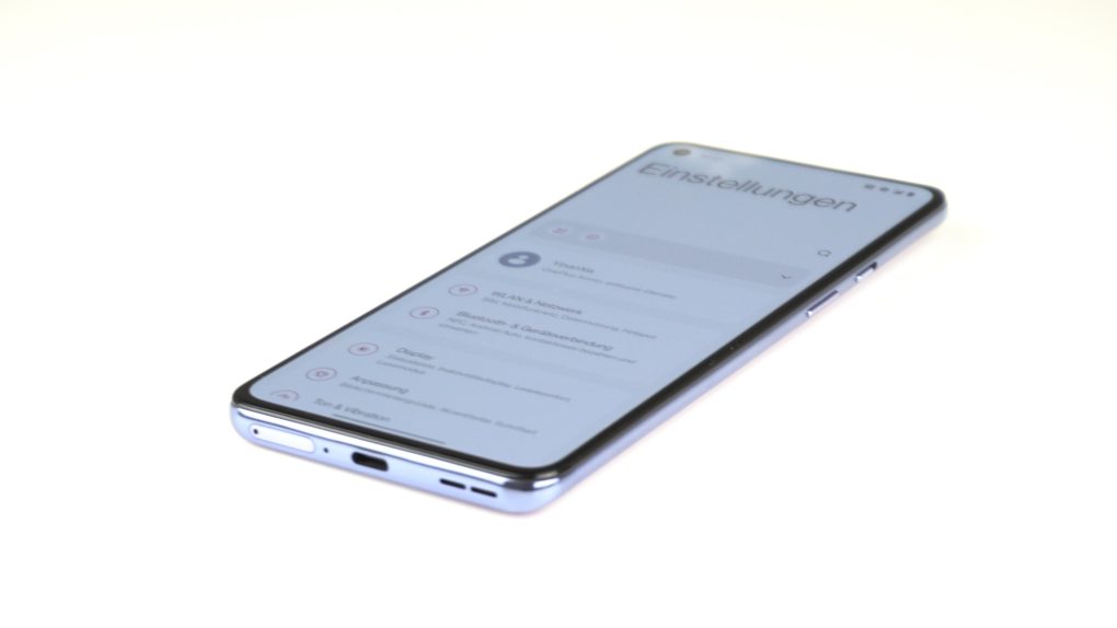 OnePlus 9 display