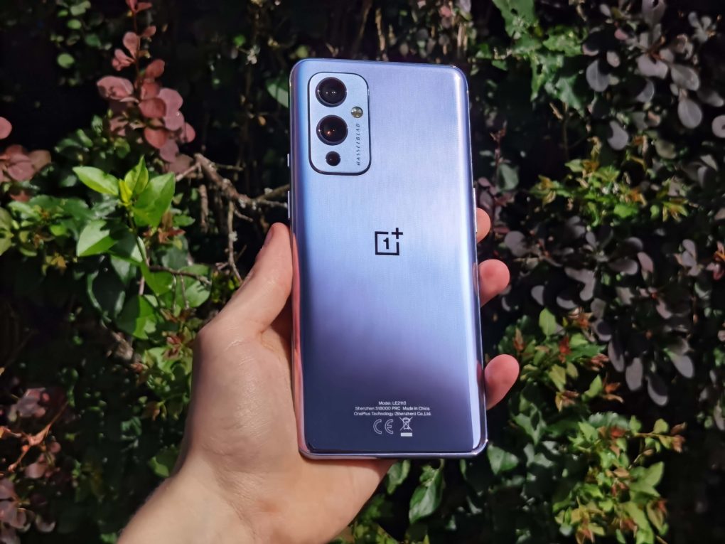 OnePlus 9 backside