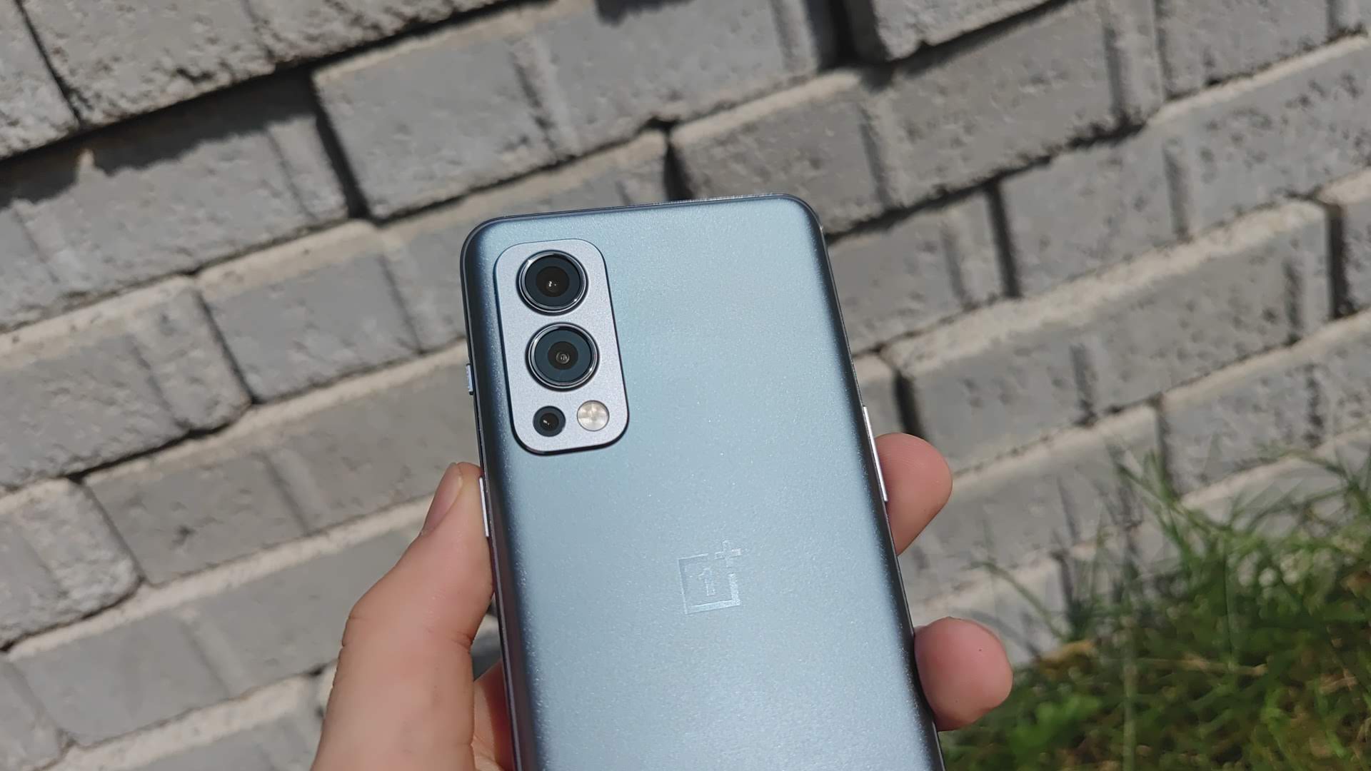 OnePlus Nord 2 cover picture