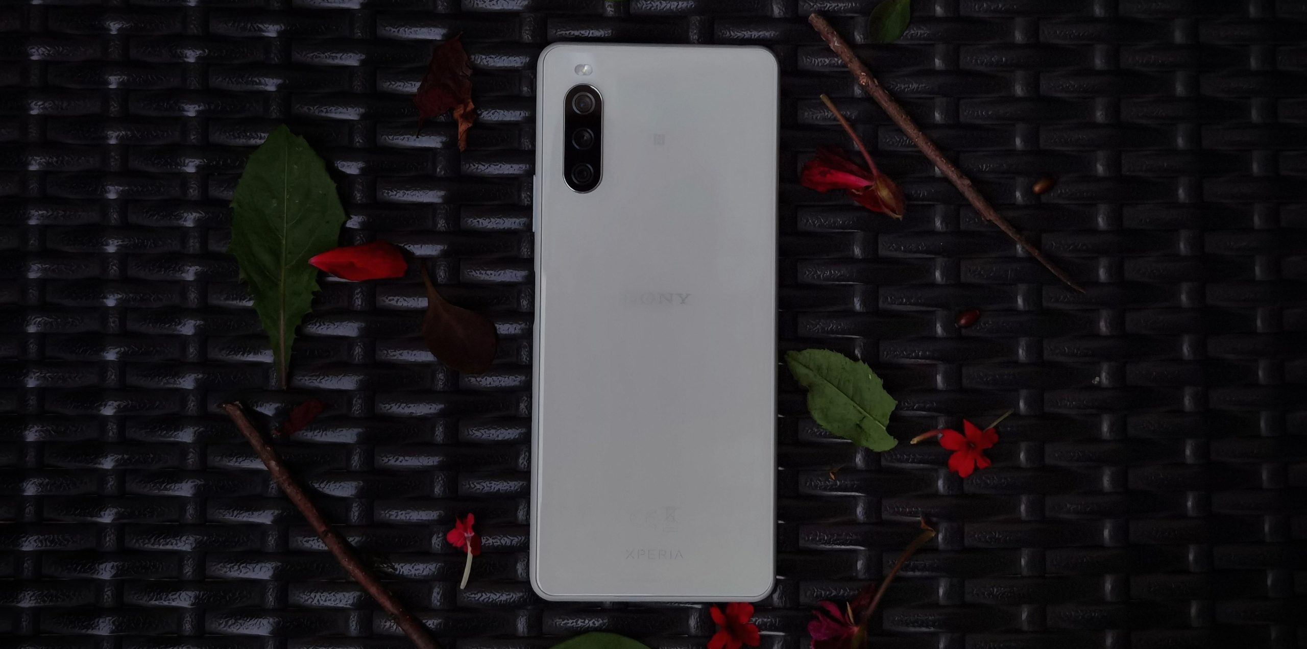 Sony Xperia 10 III review header