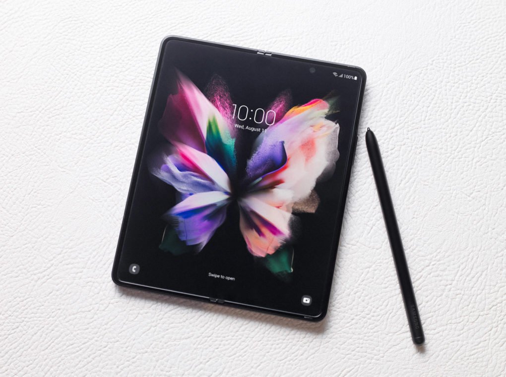 Samsung Galaxy Z Fold3 Display