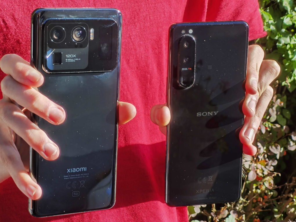 Sony Xperia 5 III form factor comparison