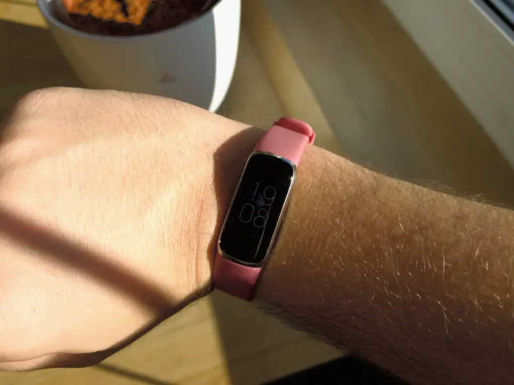 Fitbit Luxe display