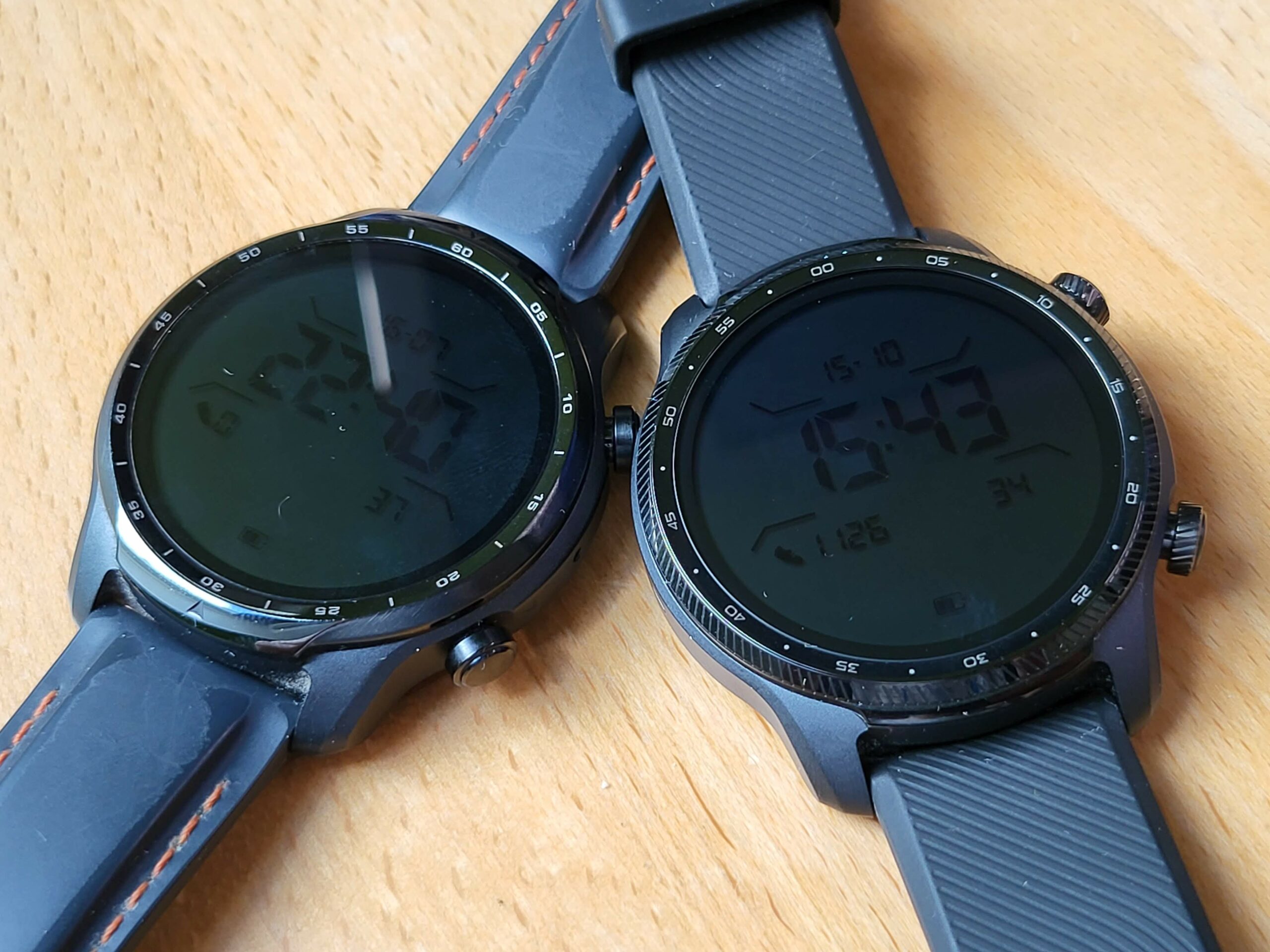 Ticwatch Pro 3 LTE  Unboxing, Tour & GPS comparison 