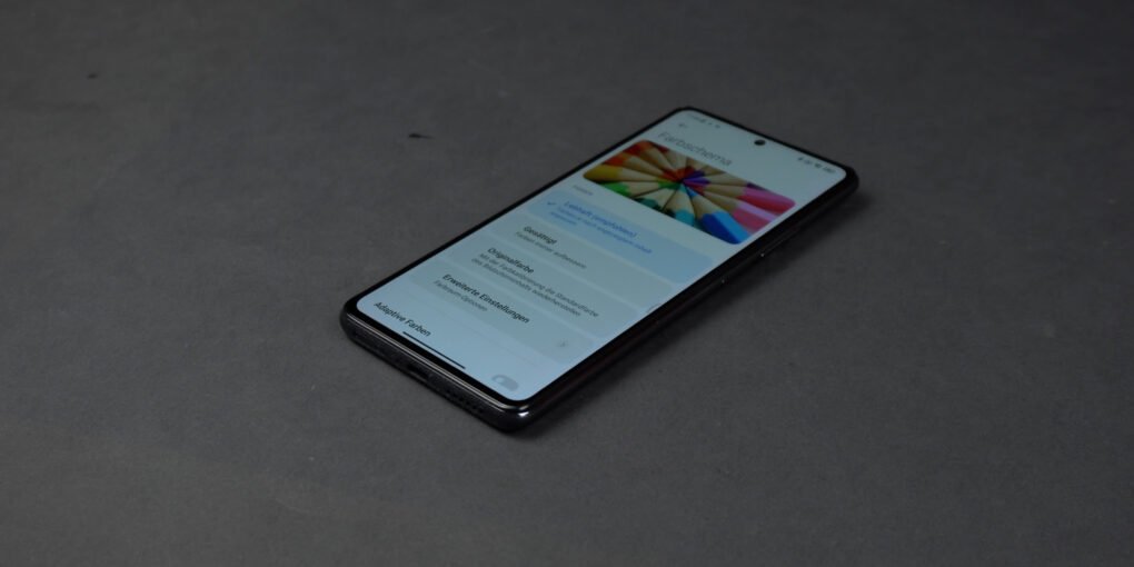 Xiaomi 11T display viewing angle