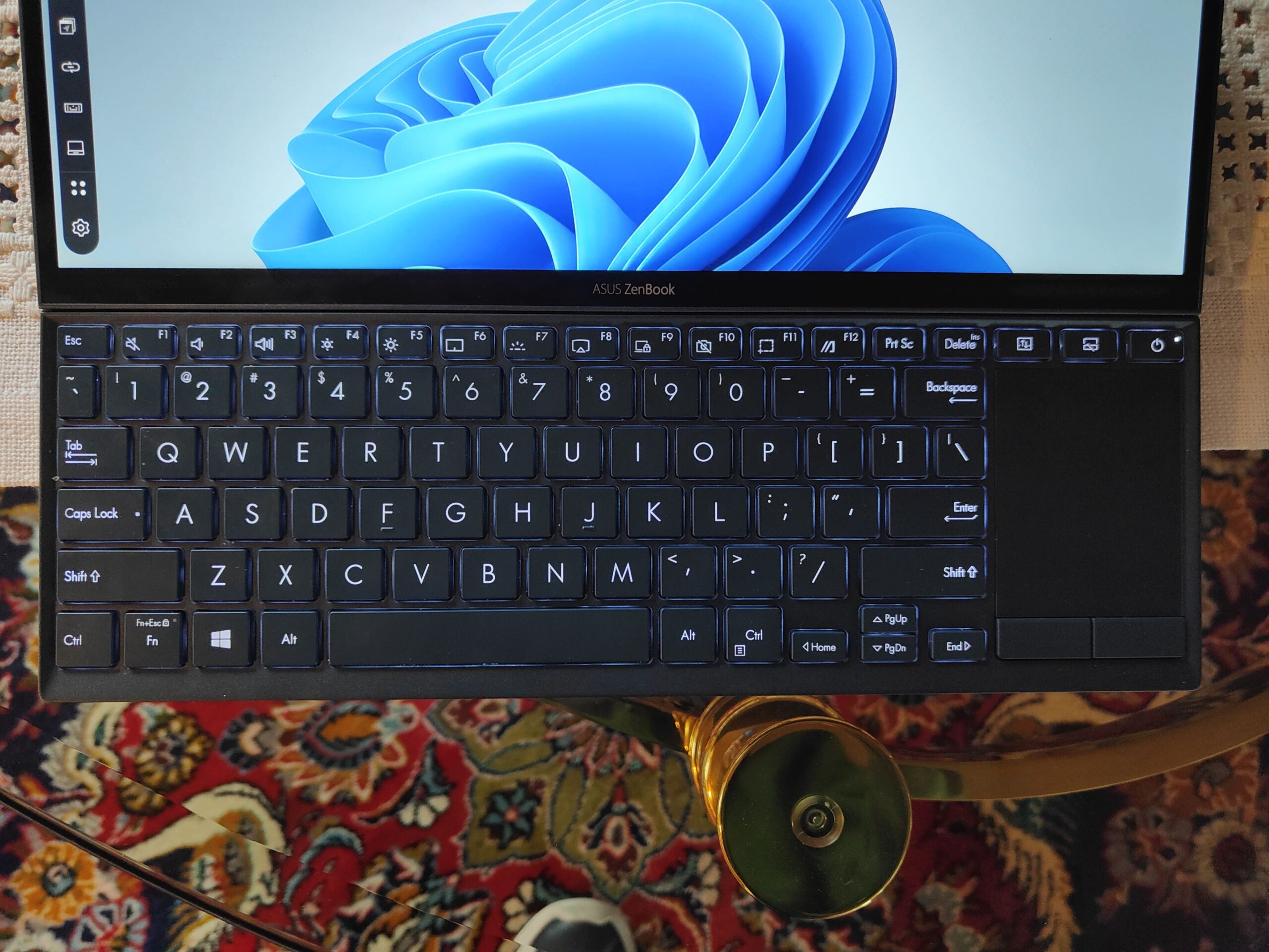 ASUS ZenBook 14 Duo Keyboard