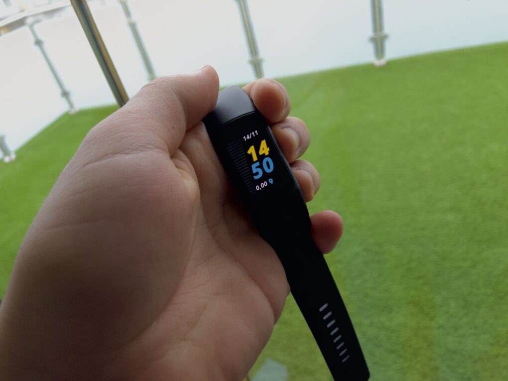 Fitbit Charge 5