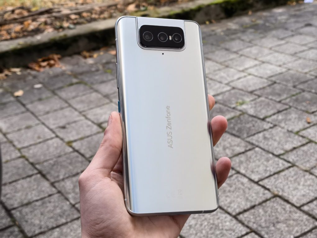 Asus Zenfone 8 Flip Rückseite