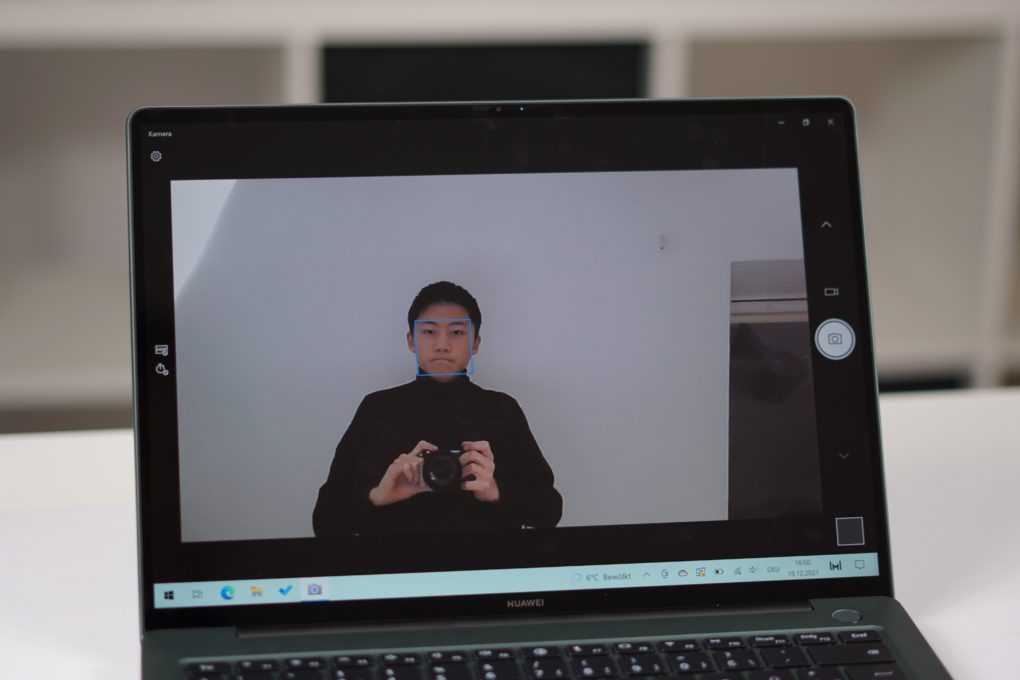 Huawei MateBook 14S front camera