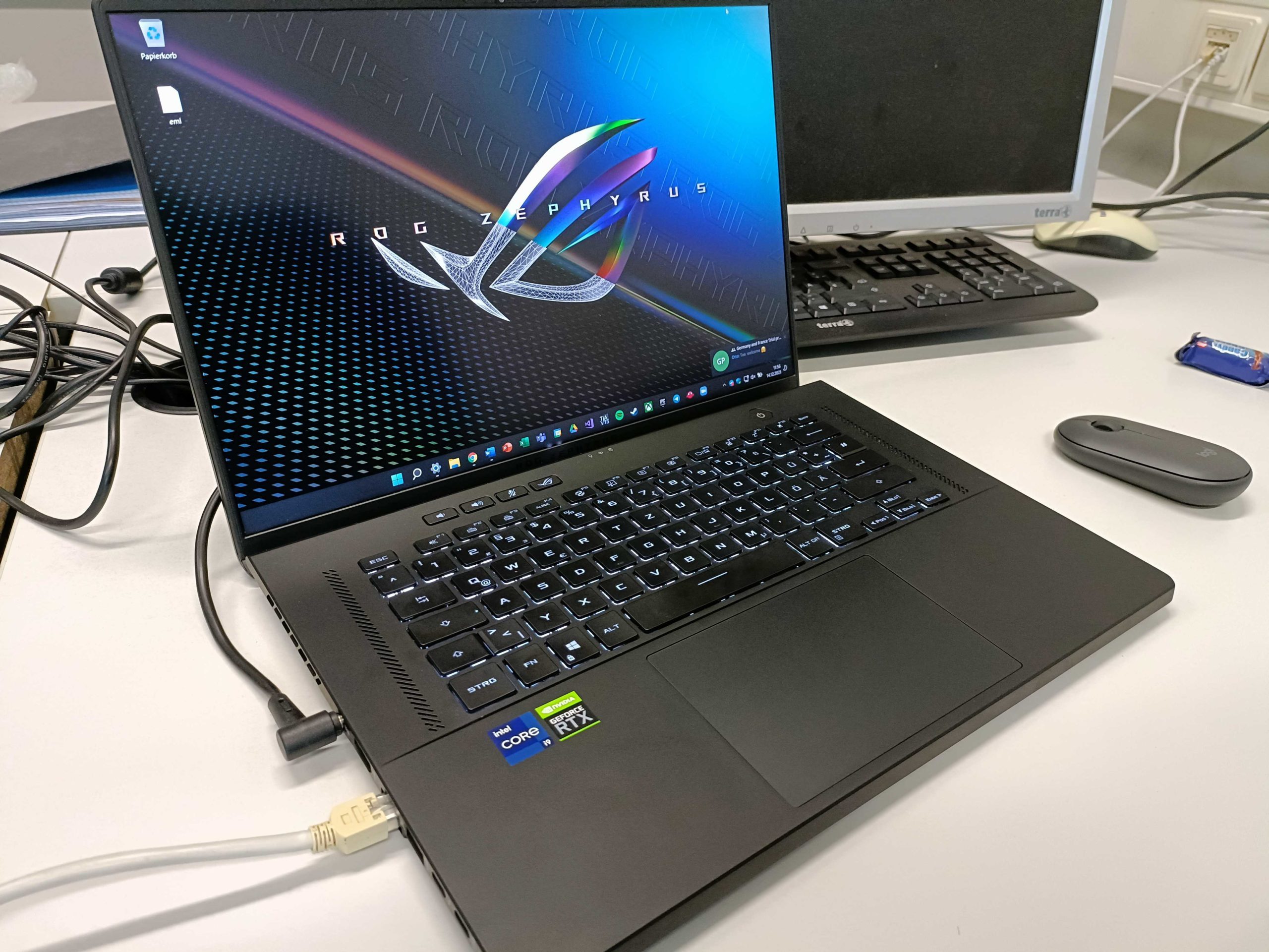 Ноутбук asus rog zephyrus g16. ASUS ROG Zephyrus m16 2022. ASUS ROG Zephyrus m16. ASUS ROG Zephyrus g16 2023. ASUS ROG Zephyrus m16 i9.