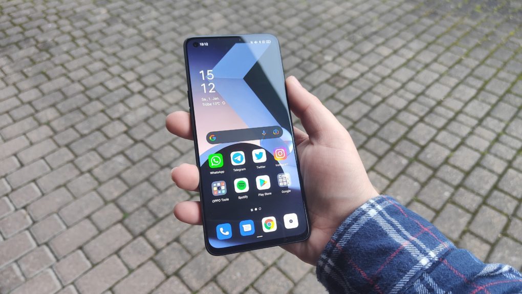 OPPO Reno6 5G Front