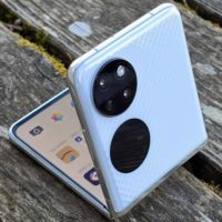 Huawei P50 Pocket review header