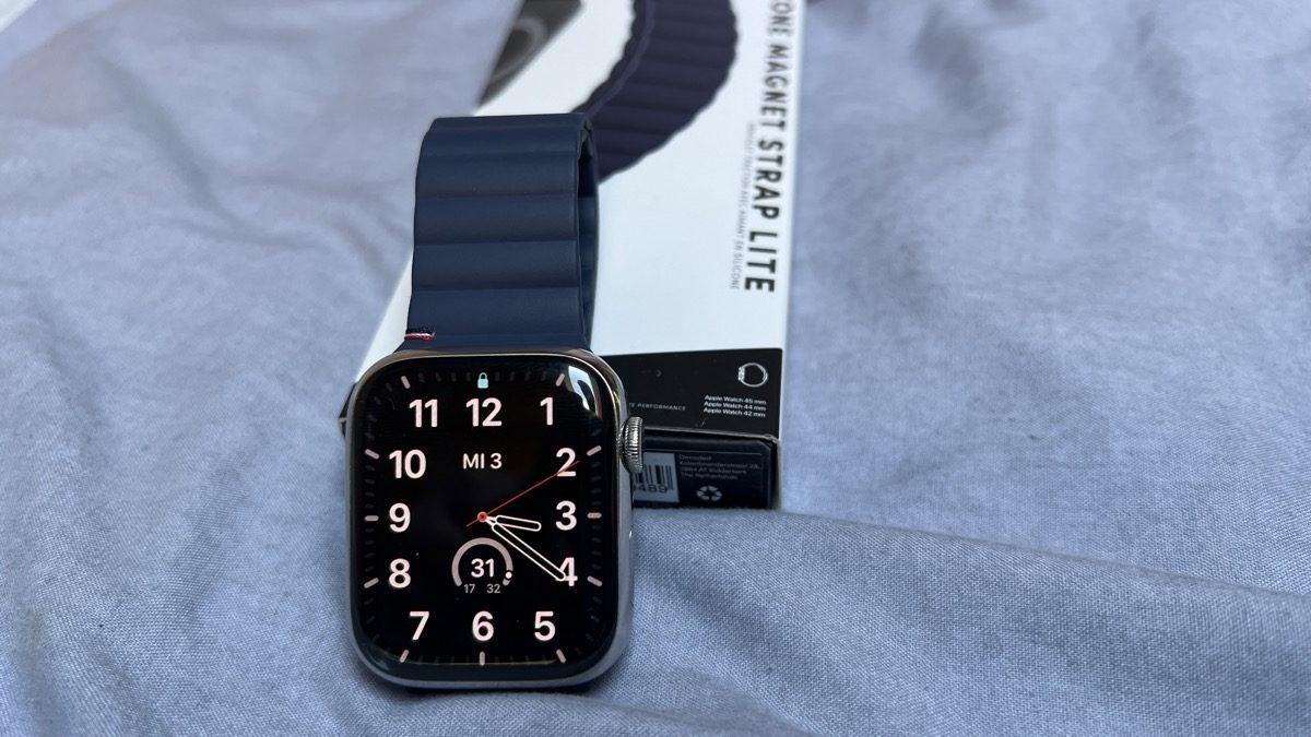 Watch Apple Lite DECODED The Strap Traction on test: the for Magnet Silicone bracelet