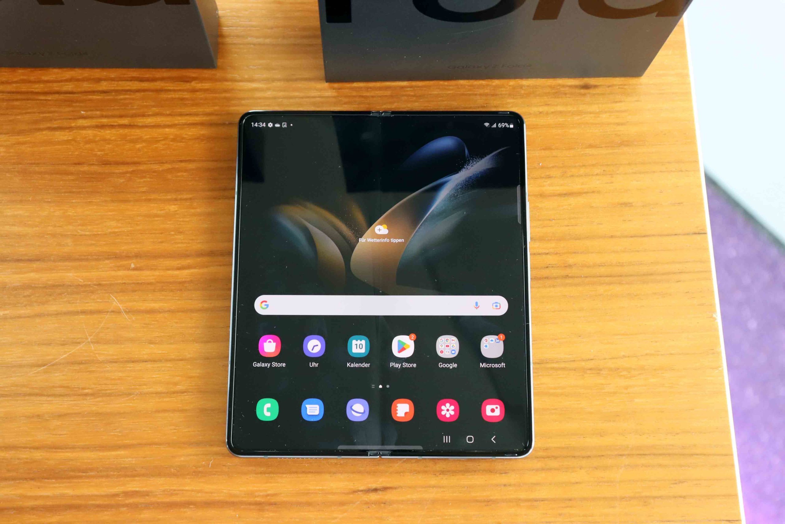 Samsung Galaxy Z Fold4 Front Test Hands-on