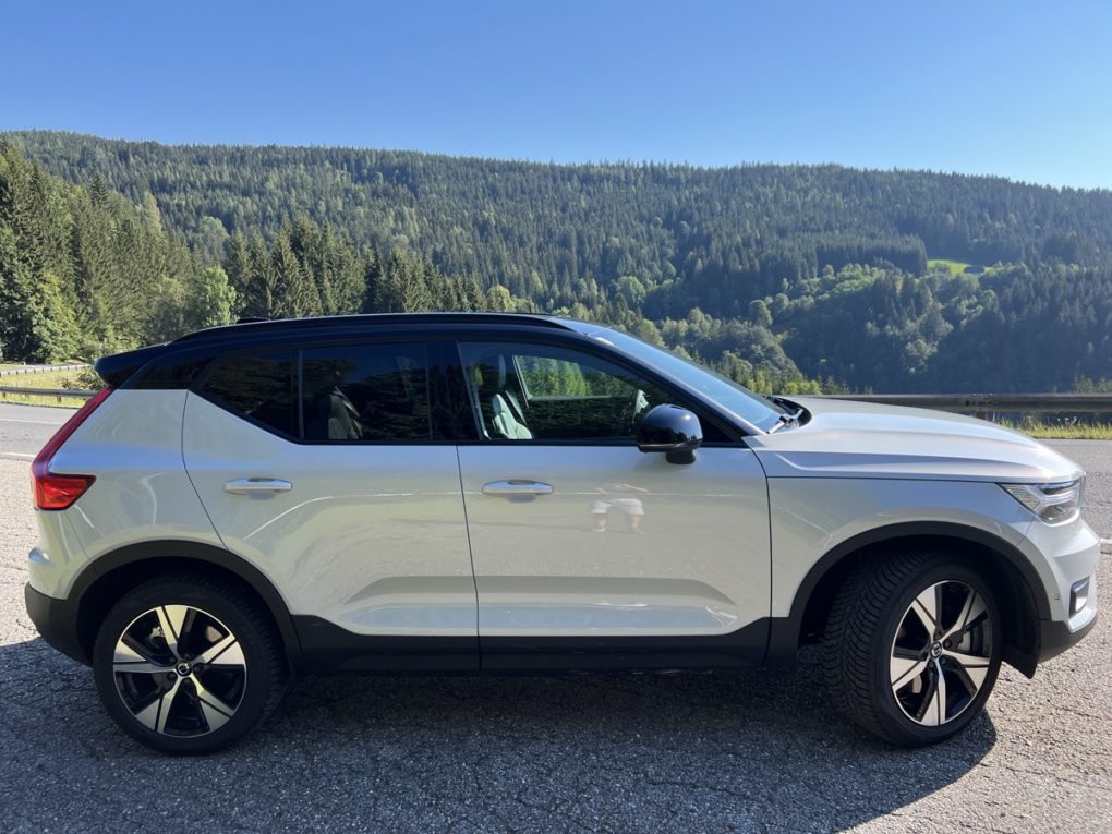 Volvo XC40 Recharge Seite