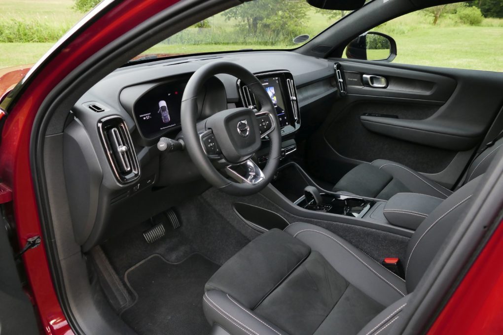 Volvo C40 cabin