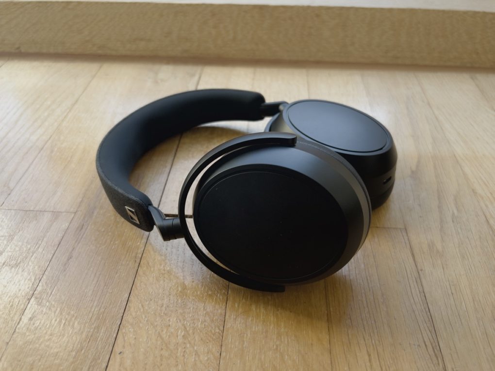 Sennheiser MOMENTUM 4 Design