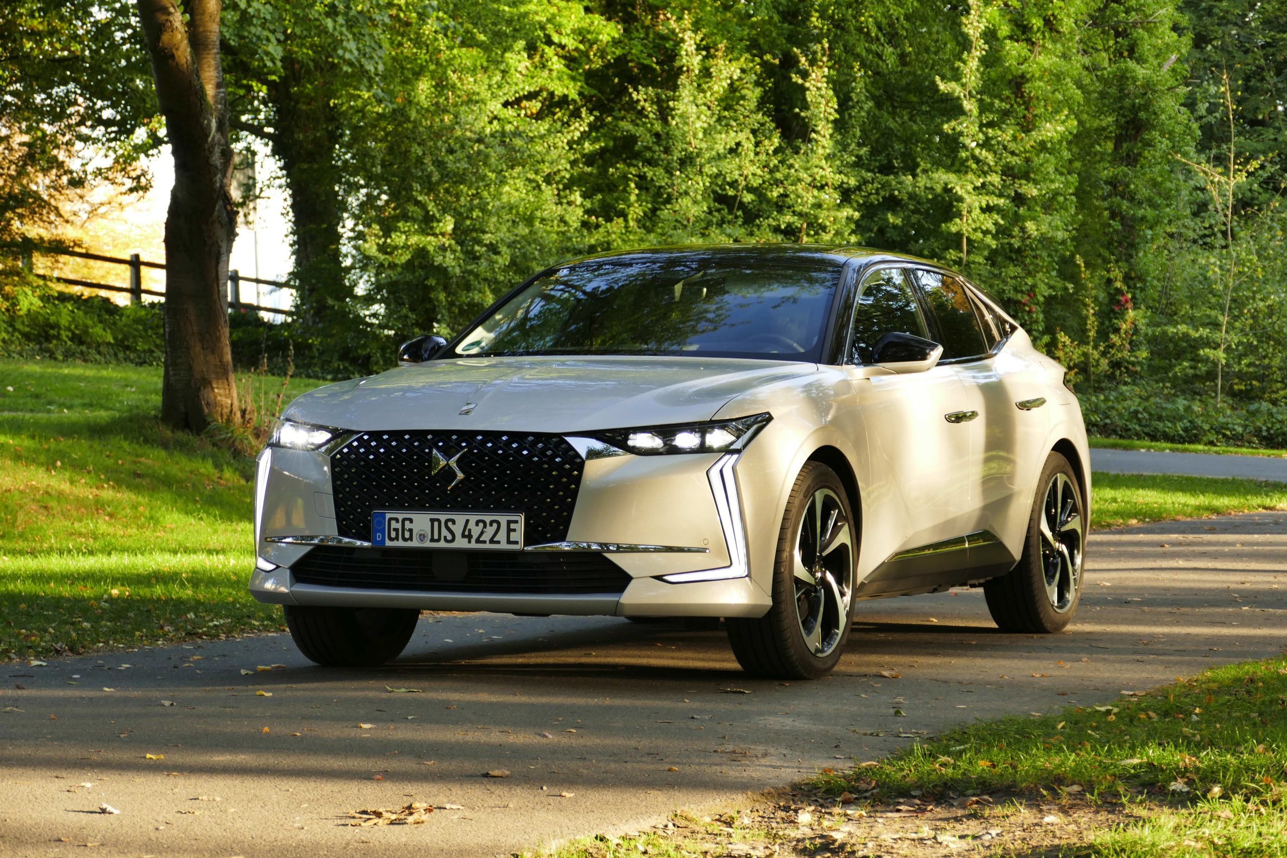 DS 4 E-Tense im Test: Französisches Luxus Crossover