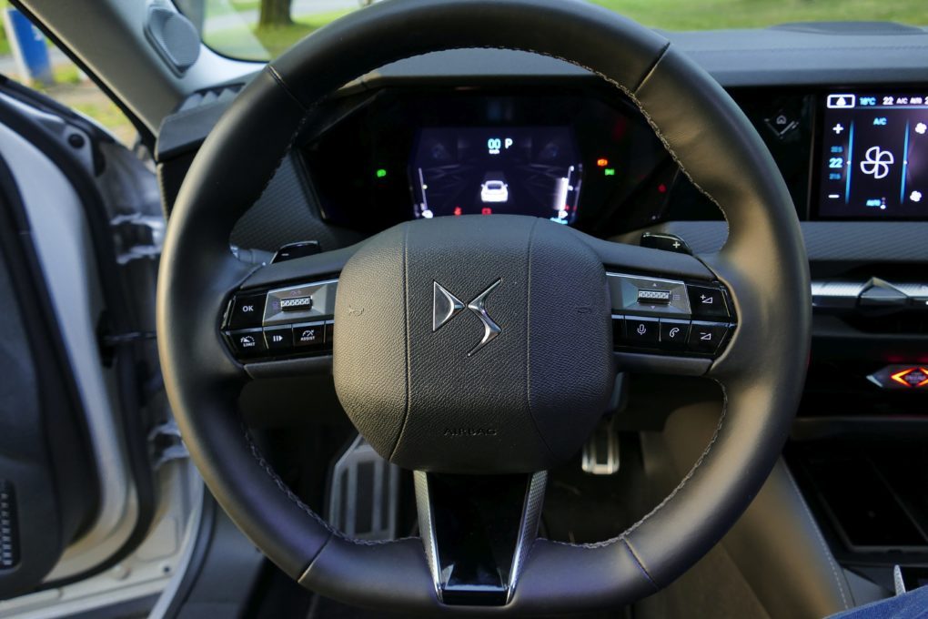 DS4 steering wheel