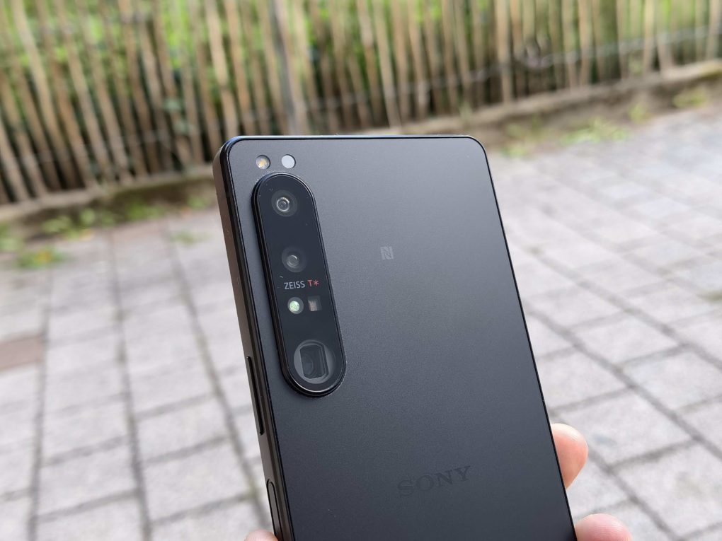 Sony Xperia IV Rückseite