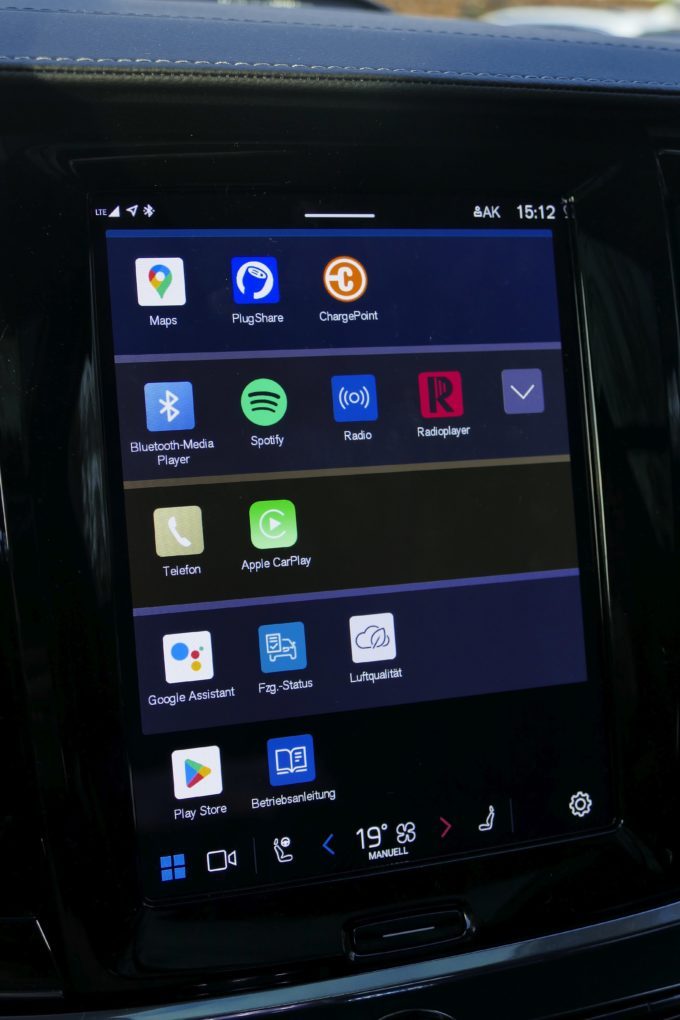 Volvo V90 Recharge Apps