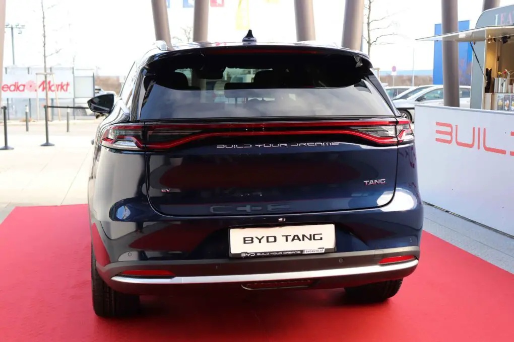 BYD TANG back
