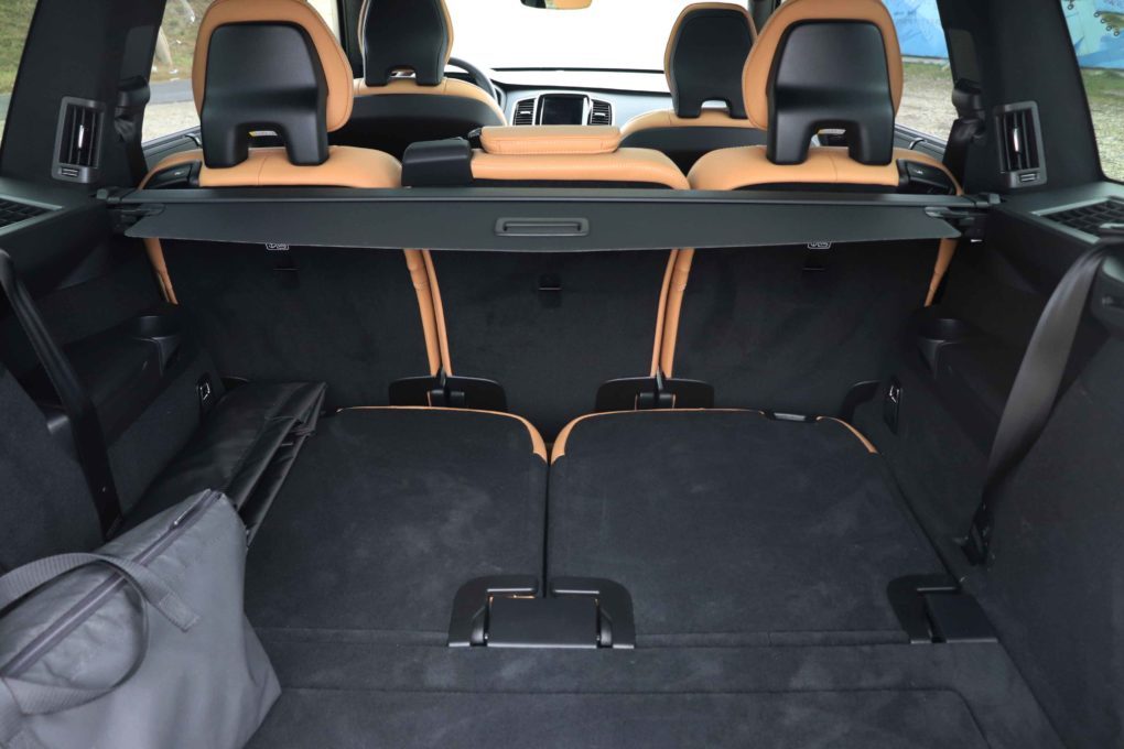 Volvo XC90 test trunk