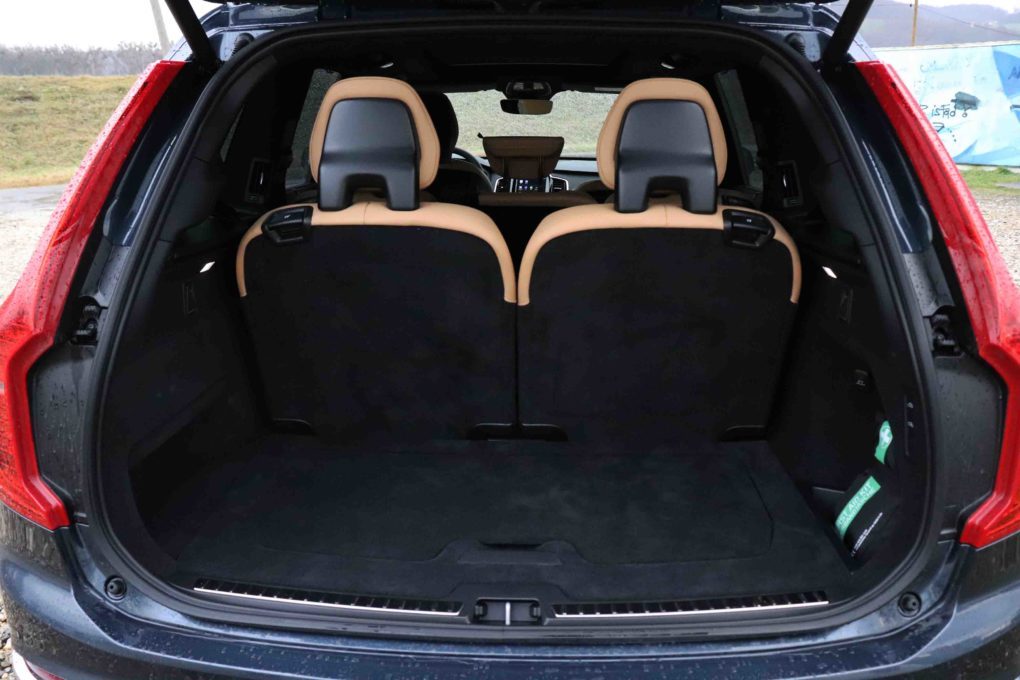 Volvo XC90 test Seven seats trunk