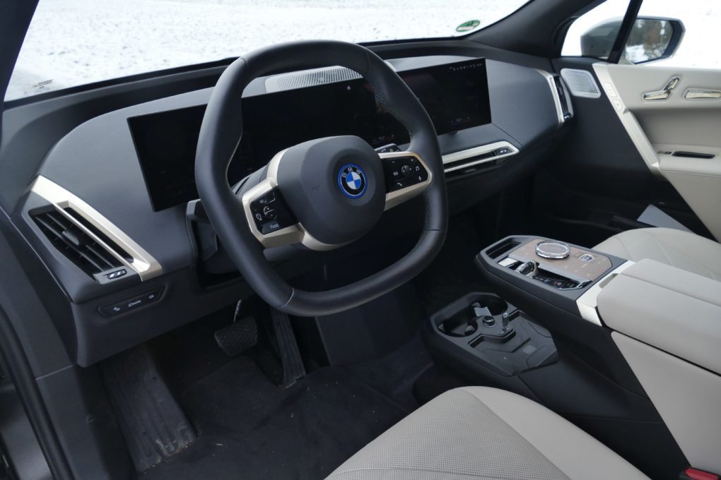 BMW iX M60 interior