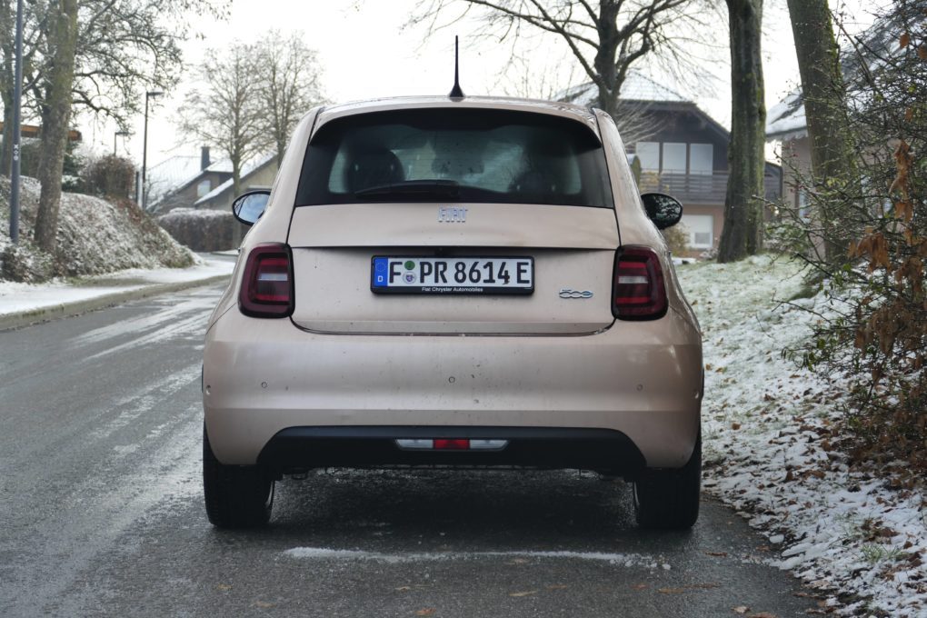 Fiat 500e rear