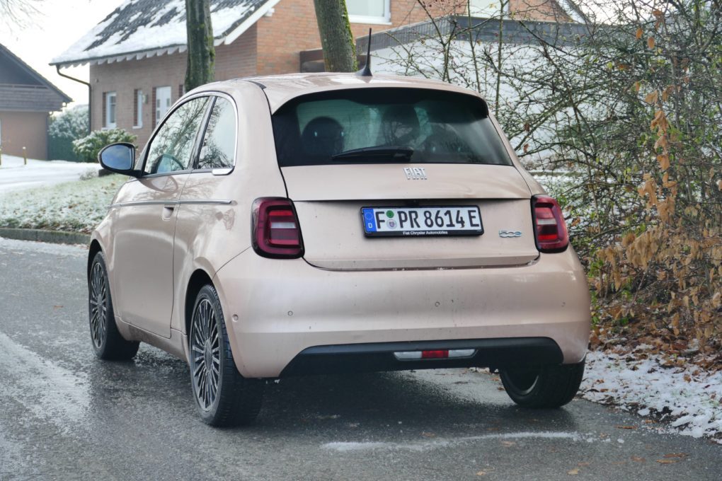 Fiat 500e side/rear