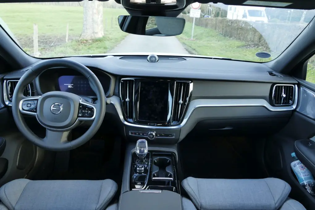 Volvo S60 interior