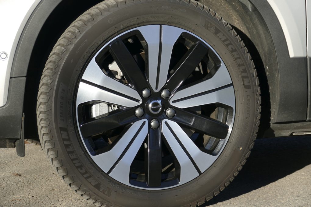 Volvo XC40 Recharge rims